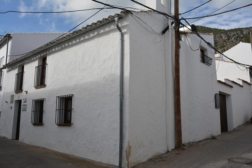Hostal La Carrihuela Algodonales Exterior foto