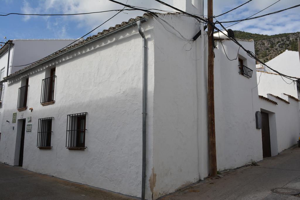 La Carrihuela Hostal Algodonales Exterior foto